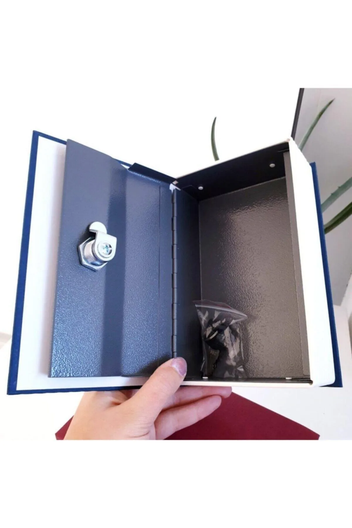 Kilitli Kitap Kasa Sözlük Şeklinde Anahtarlı